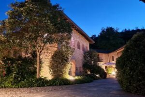 1711 – Luxury Guest House