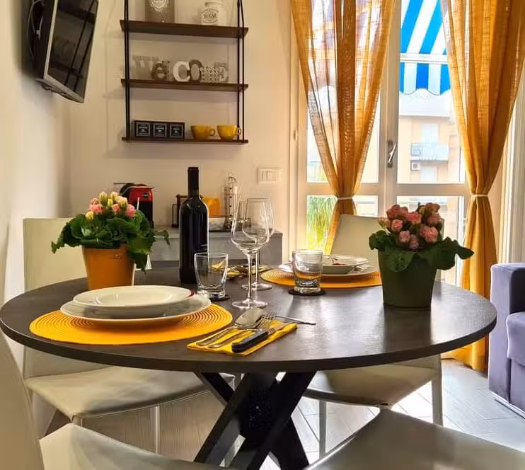 a Due Passi dal Mare