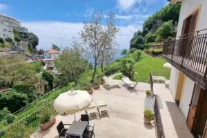 A due passi dalla costiera