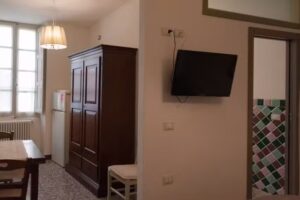 AFFITTACAMERE MONTEINNI