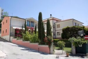 Affittacamere Velia Camere Garden – Numana