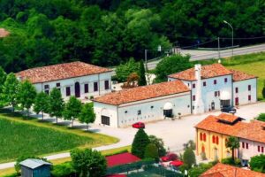 Agriturismo “ALLA BARCHESSA DI VILLA QUERINI”