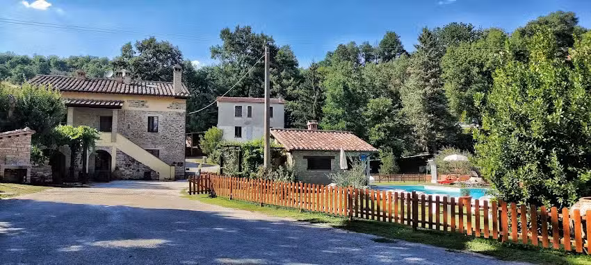 Agriturismo Borgo di Cortolla