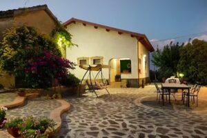 AGRITURISMO BORGO SANTA LUCIA – AGRITURISMO CROPANI