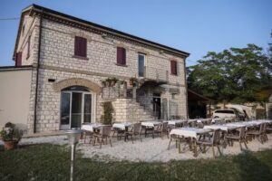 Agriturismo Casa Rossi – Ristorante e Camere a Numana
