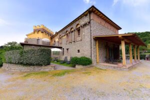 Agriturismo Castello delle Fornaci – Appartamenti e Vasca Idromassaggio