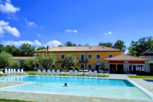 Agriturismo CRETA ROSSA