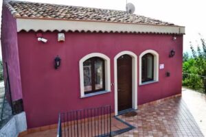 Agriturismo DolcEtna – Fattoria didattica con animali – Apicoltura – Ristorante