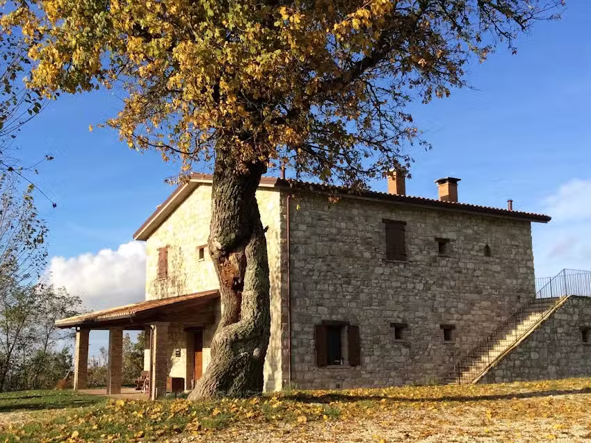 Agriturismo e Fattoria Biologica L’A Ceccoli