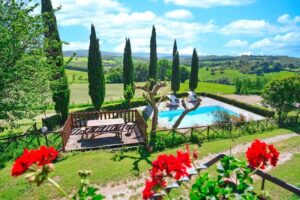 Agriturismo Galgani – Historical Medieval House with Exclusive Pool and Park