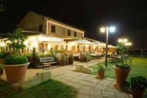 Agriturismo Il Gallo Rosso Di Zanuccoli Sandra