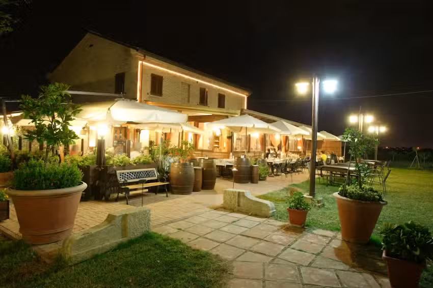 Agriturismo Il Gallo Rosso Di Zanuccoli Sandra