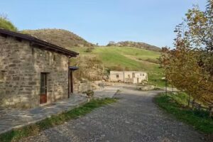 Agriturismo Il Repole Di Di Corleto Vincenzina
