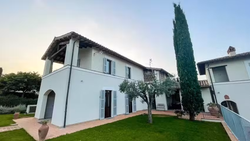 Agriturismo La Corte dei Cavalieri di Azienda Agricola Le Lame di Zampolini Giovanni