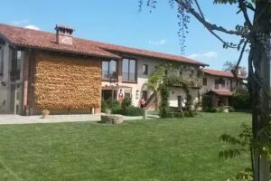 Agriturismo La Gallina Bianca Di Enrico Lovera