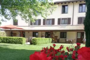 AGRITURISMO LA ROSTA – Alloggio e Ristoro