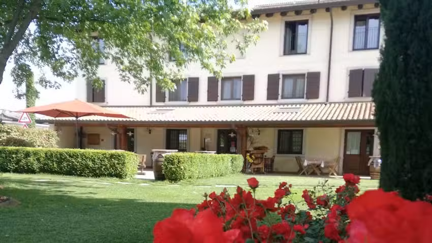AGRITURISMO LA ROSTA – Alloggio e Ristoro