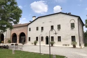 Agriturismo La Sophora