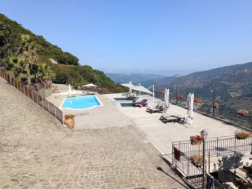 AGRITURISMO LA SORGENTE