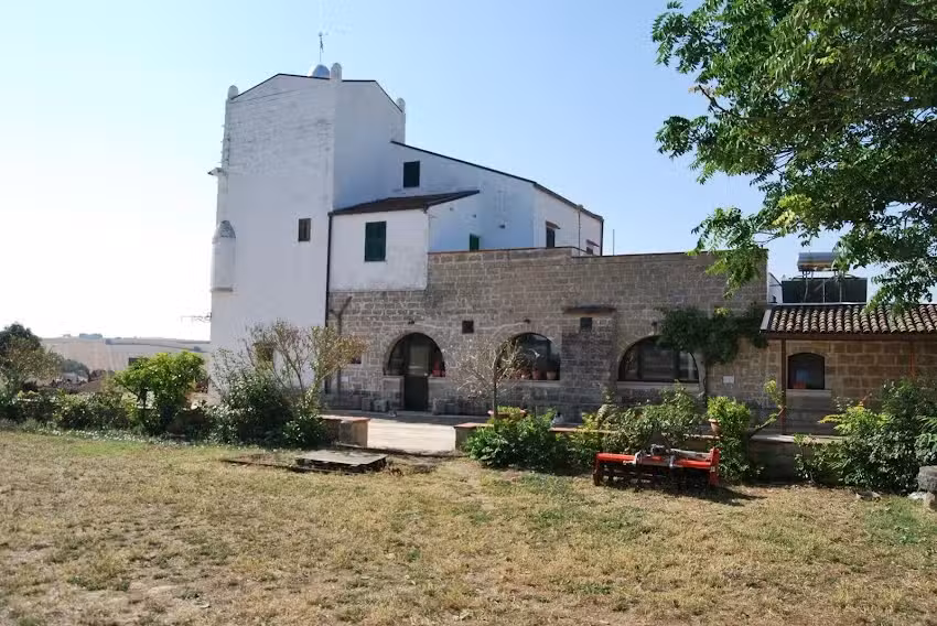 Agriturismo =Masseria Pulcinella= Famiglia Nicola Pierro