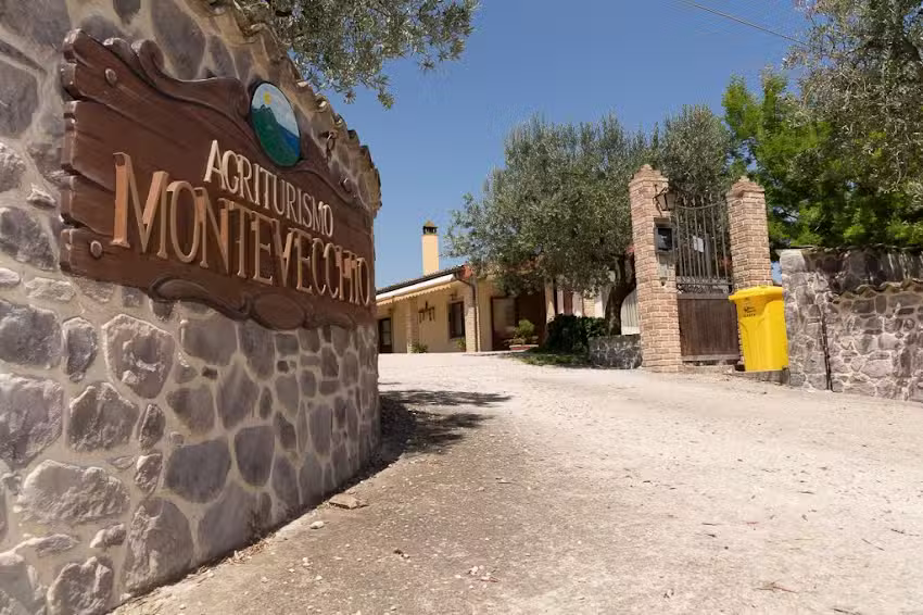 Agriturismo Montevecchio