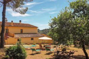 AGRITURISMO PODERE LE TOMBE