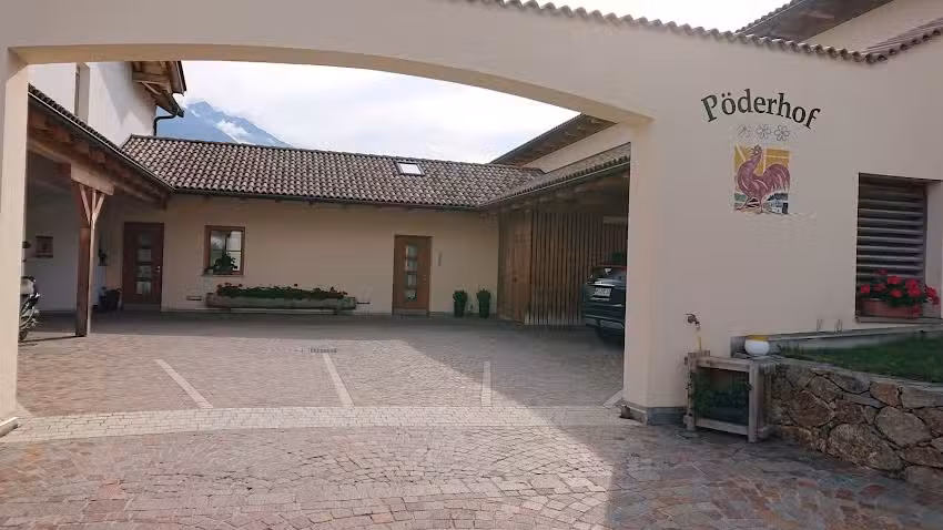 Agriturismo Poderhof