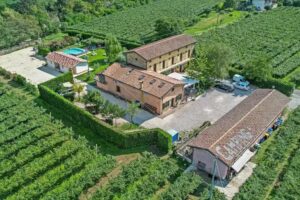 Agriturismo Revena farm guest house wine holiday