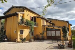 Agriturismo Stovali Da Lustrinu