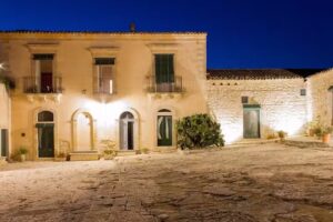 Agriturismo Tenuta Carcara – Villa in Masseria a Ragusa