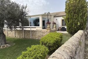 Agriturismo Valle Di Chiaramonte