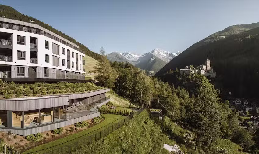 AhriaPura Apartments