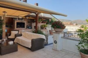 Al Centro Luxury Home