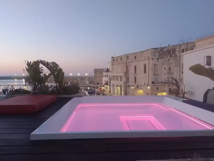 Al Console Luxury Suite