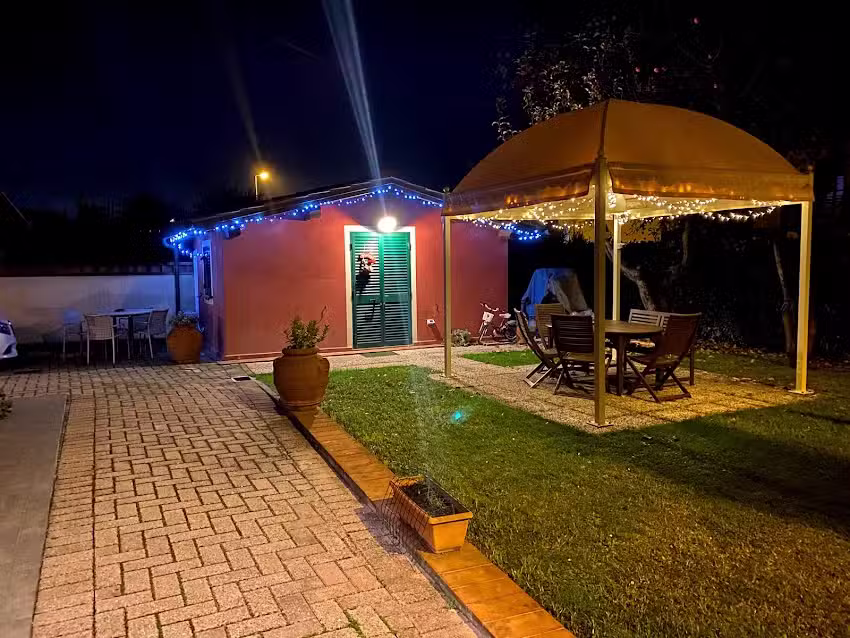 AL ROSSODISERA -BED&BREAKFAST- AFFITTACAMERE-