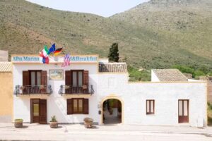 ALBA MARINA B&B