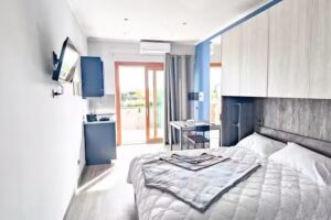 Albatros Accommodations