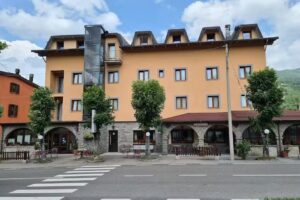 Albergo Bucaneve