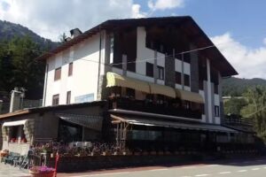 Albergo Des Salasses Di Italo Romeo Meynet