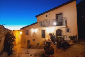ALBERGO DIFFUSO MONTALBANO BORGO ANTICO