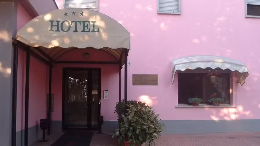 Albergo Hotel Rose e Crown