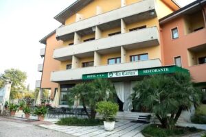 Albergo La Carica
