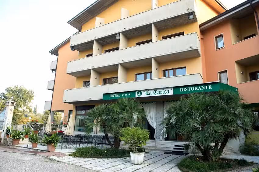 Albergo La Carica