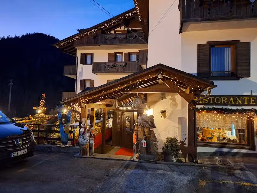 Albergo Miravalle-Tre Cime Views