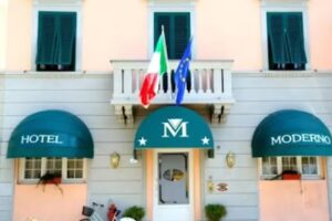 Albergo Moderno Lucca
