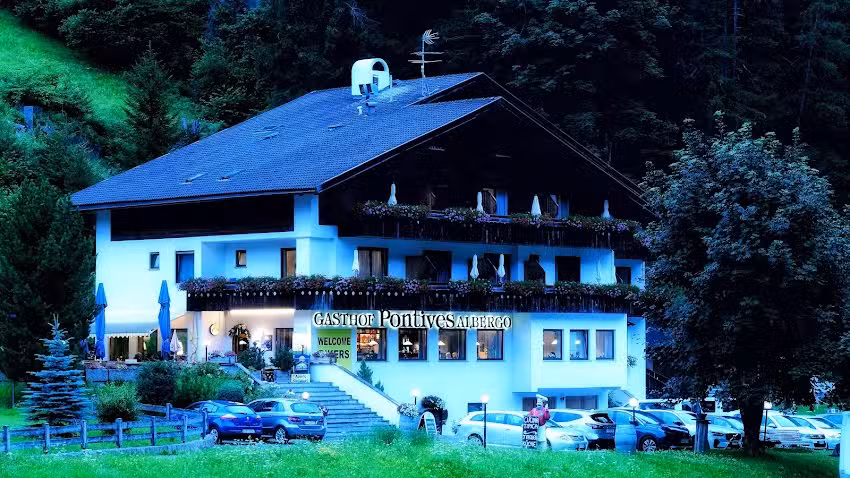Albergo Pontives
