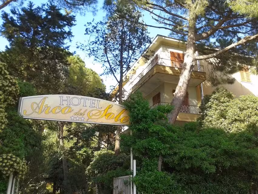 Albergo Ristorante Arco del Sole
