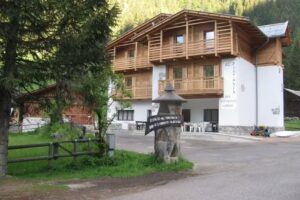 Albergo Ristorante Bar Al Fontanin