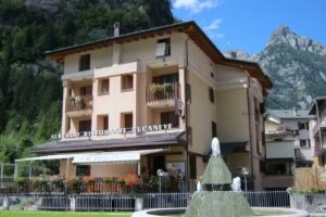 Albergo Ristorante Bucaneve