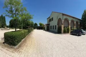 Albergo Ristorante La Campagnola